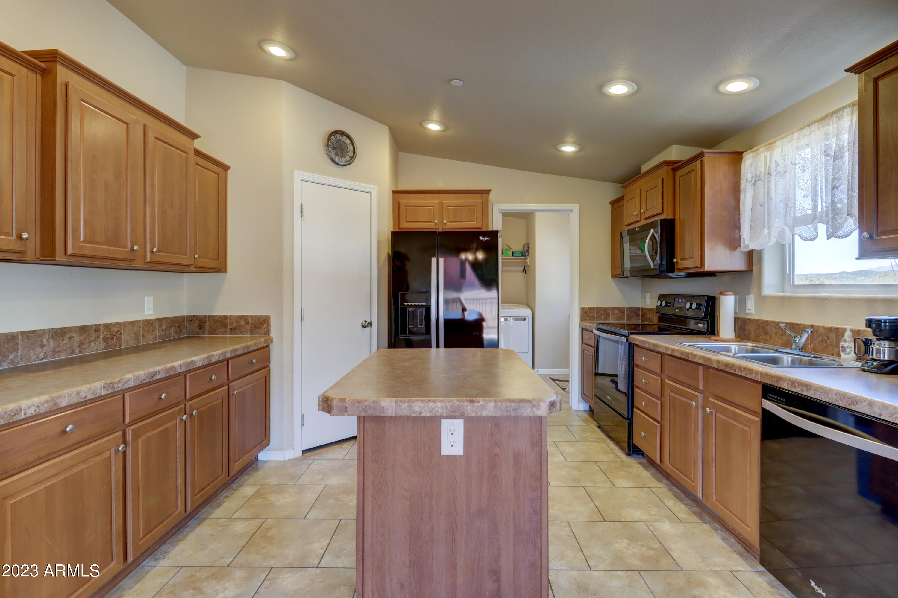 185 Mockingbird Lane