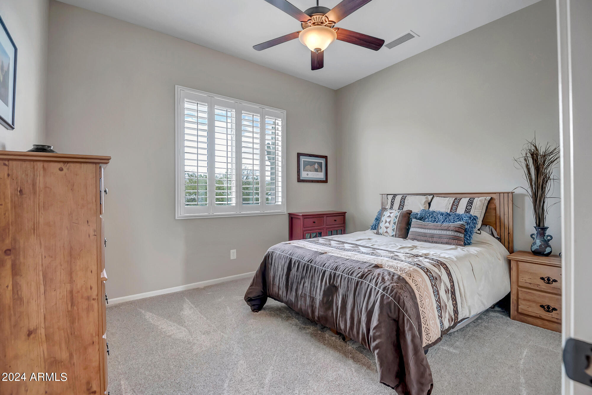 321 W SADDLE MOUNTAIN Road