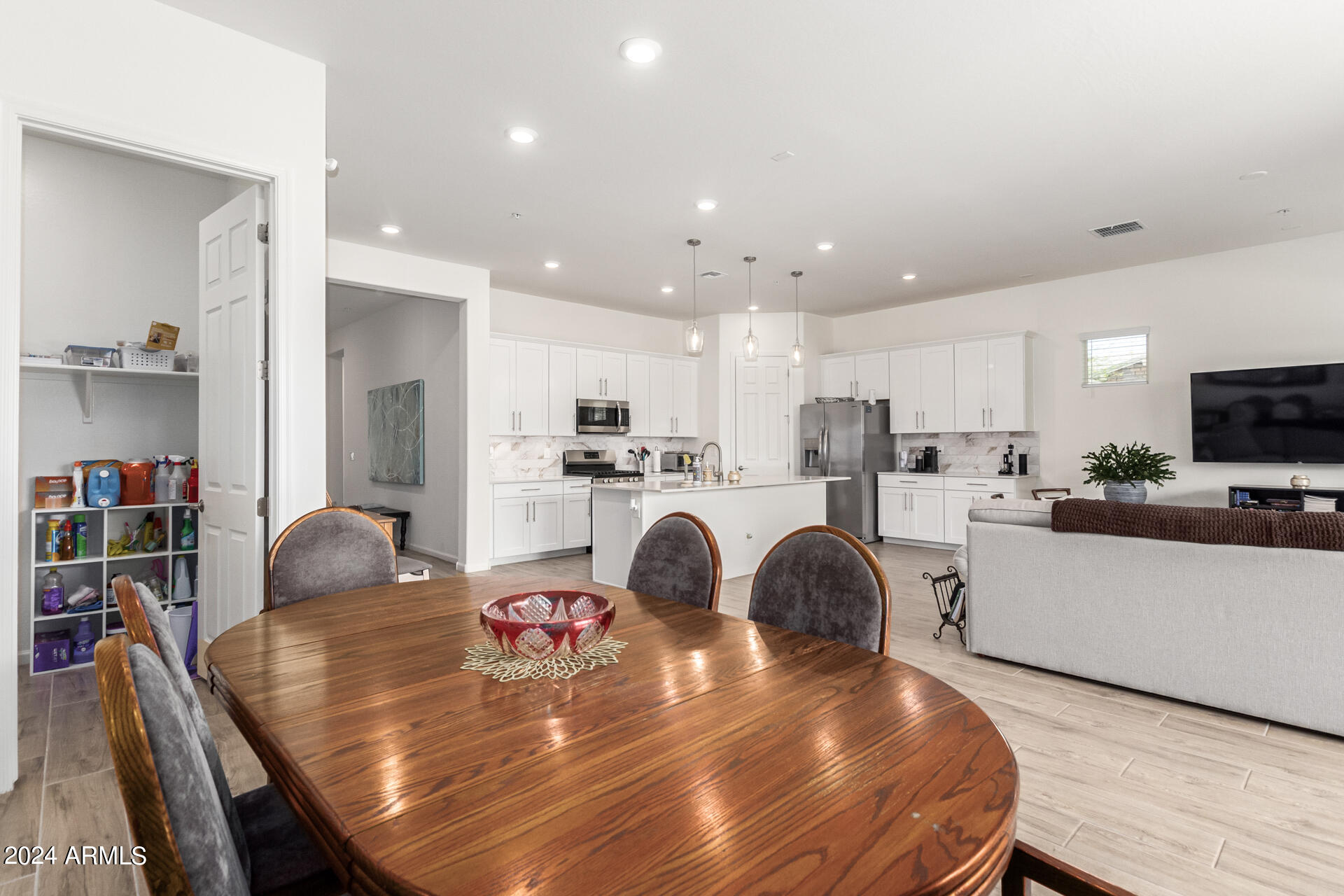 21225 W WILSHIRE Drive