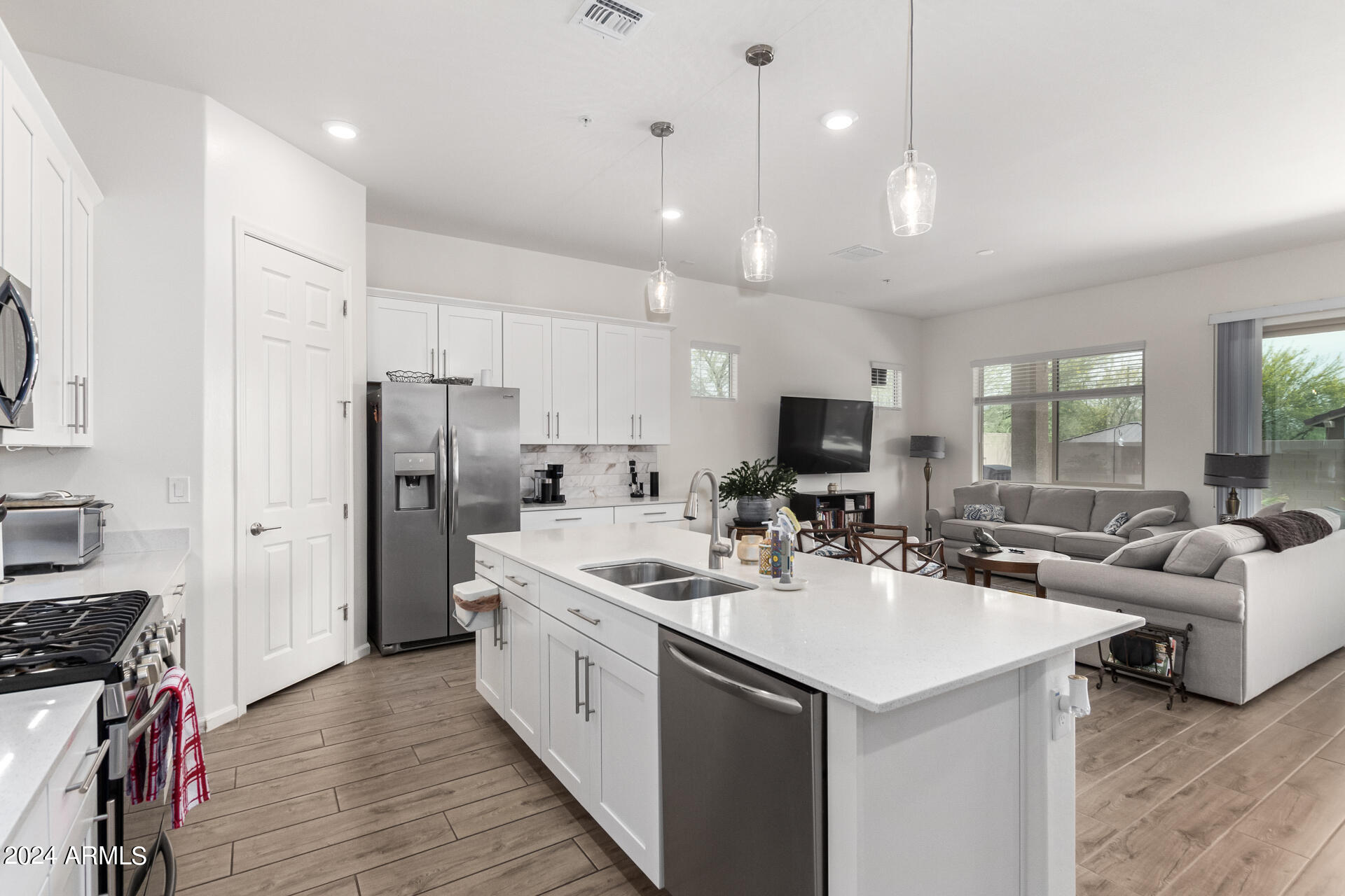 21225 W WILSHIRE Drive