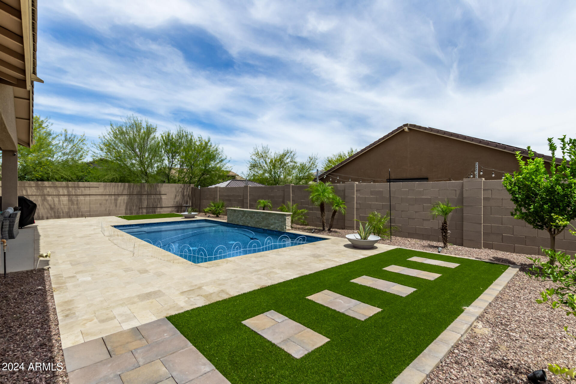 21225 W WILSHIRE Drive