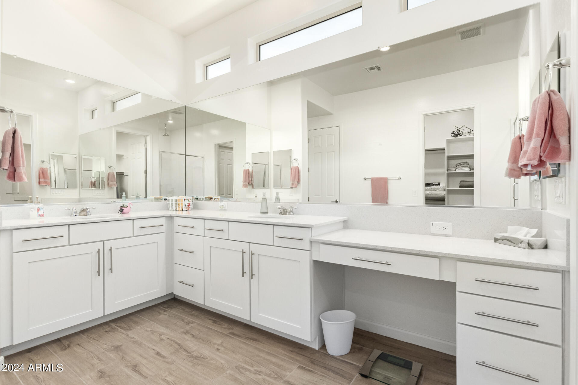 21225 W WILSHIRE Drive