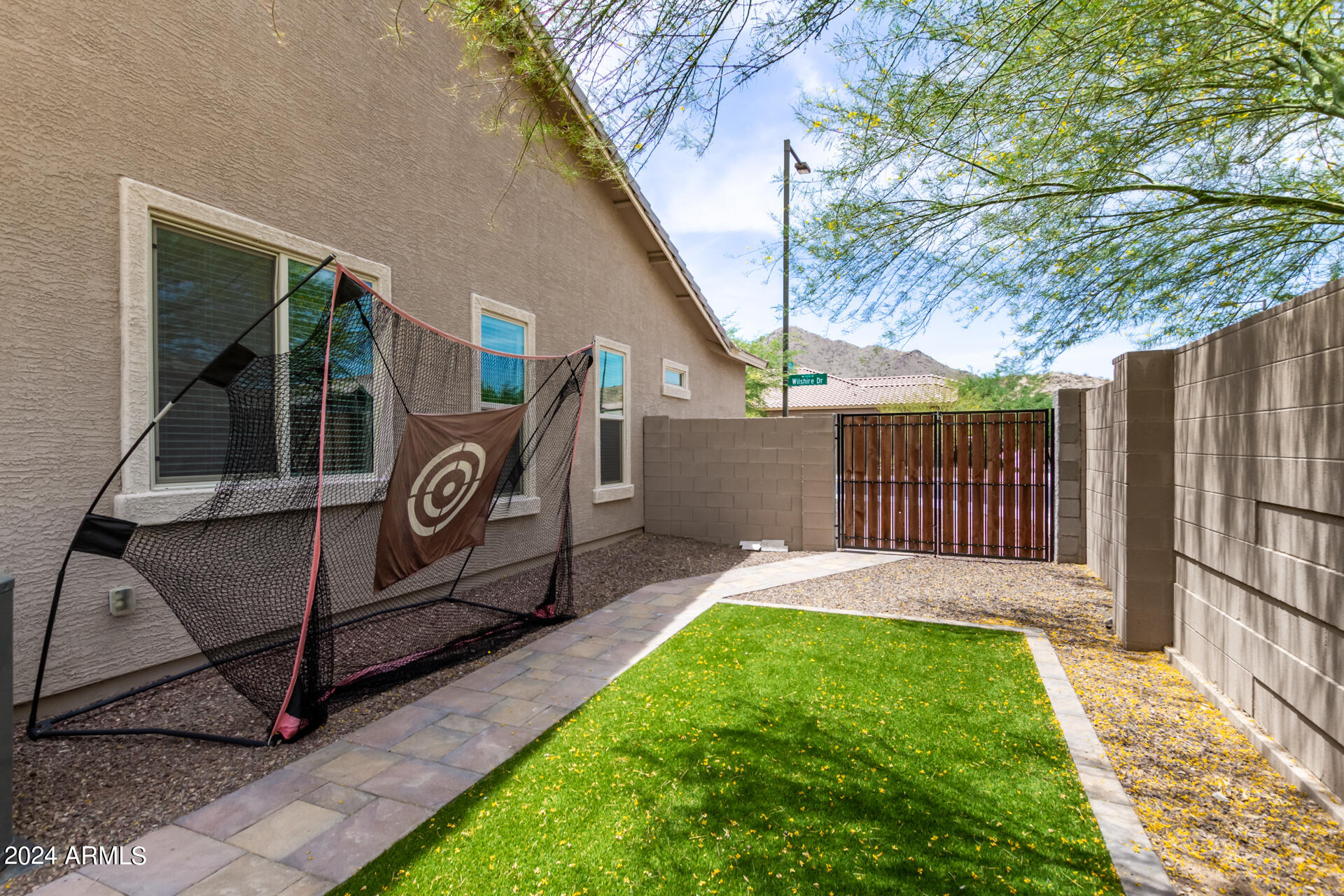 21225 W WILSHIRE Drive