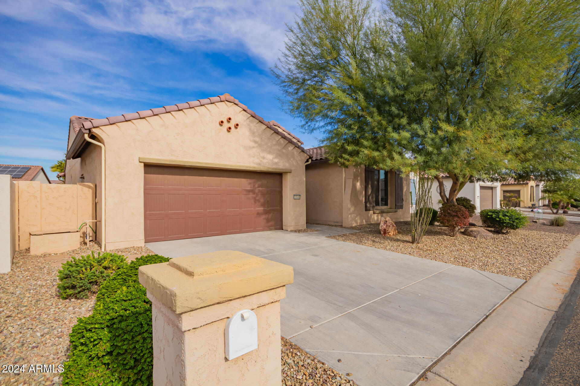 16846 W ALMERIA Road