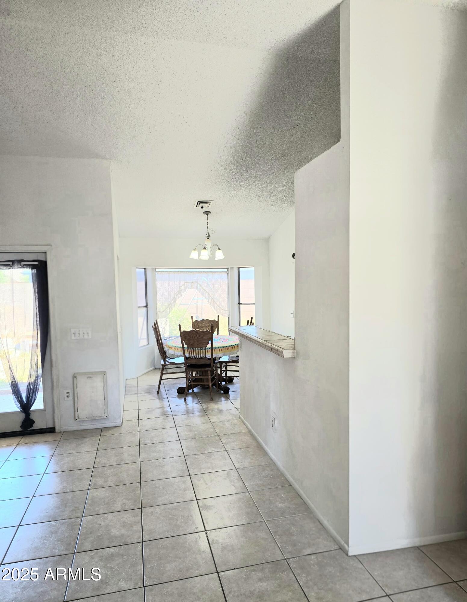 8408 W CORRINE Drive