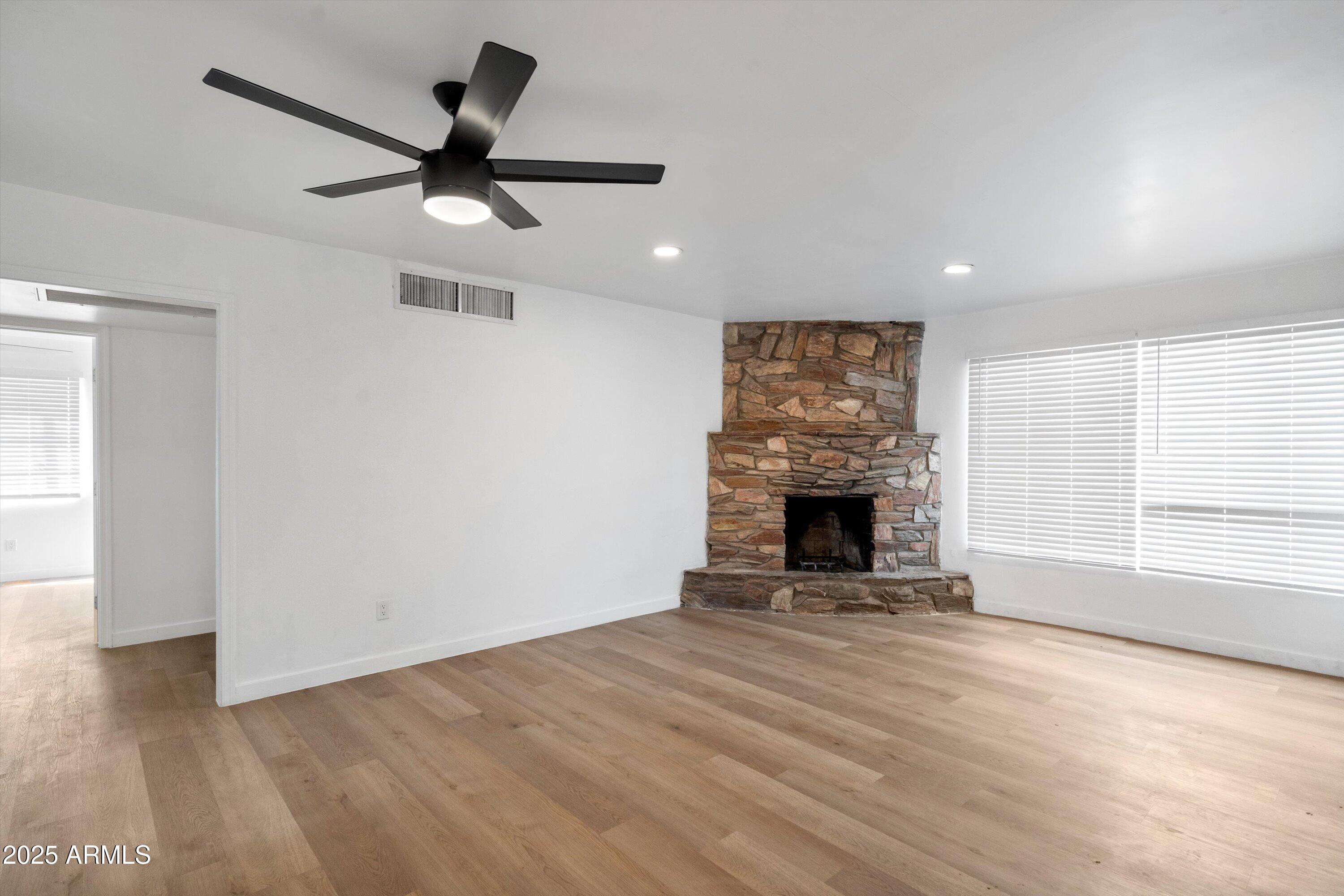 1702 W INDIAN SCHOOL Road