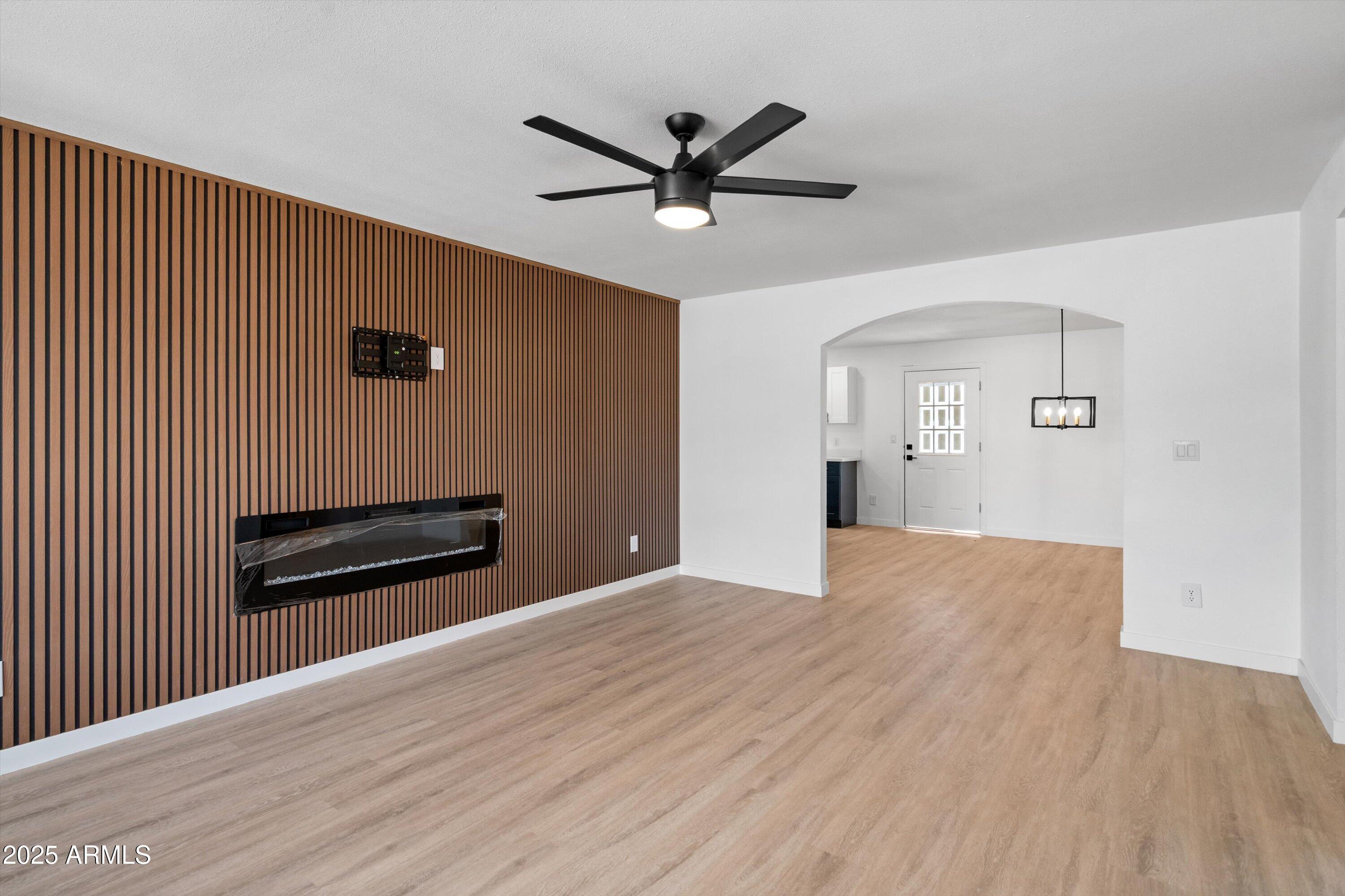 6351 W MOUNTAIN VIEW Road