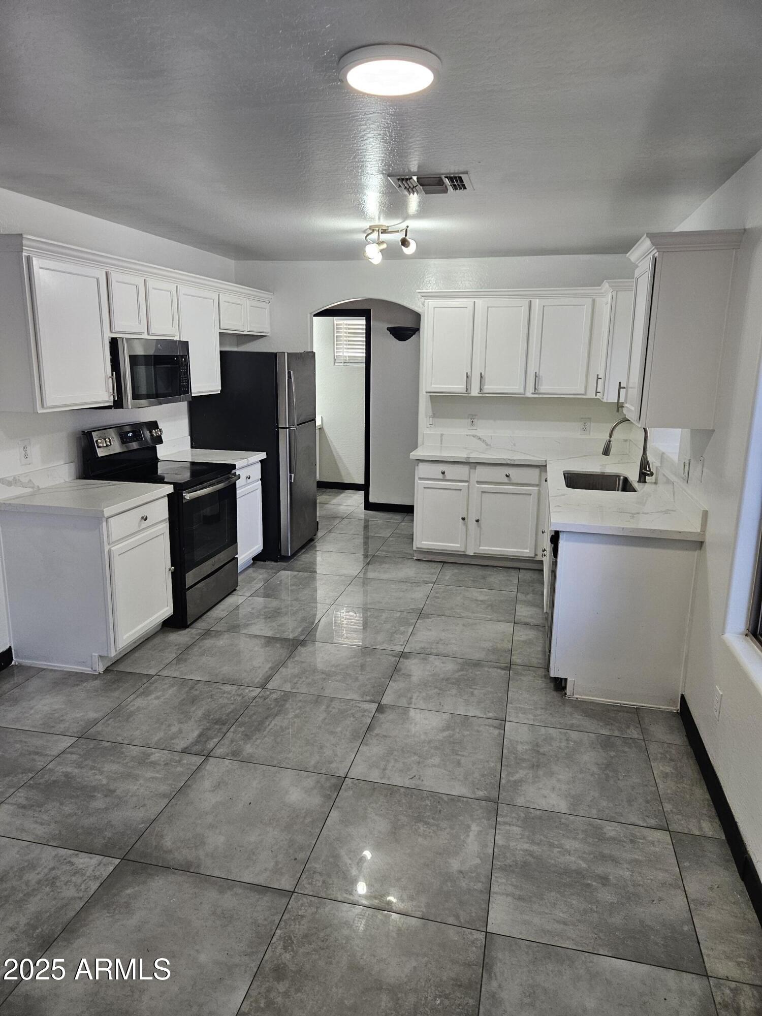 7312 W OCOTILLO Road