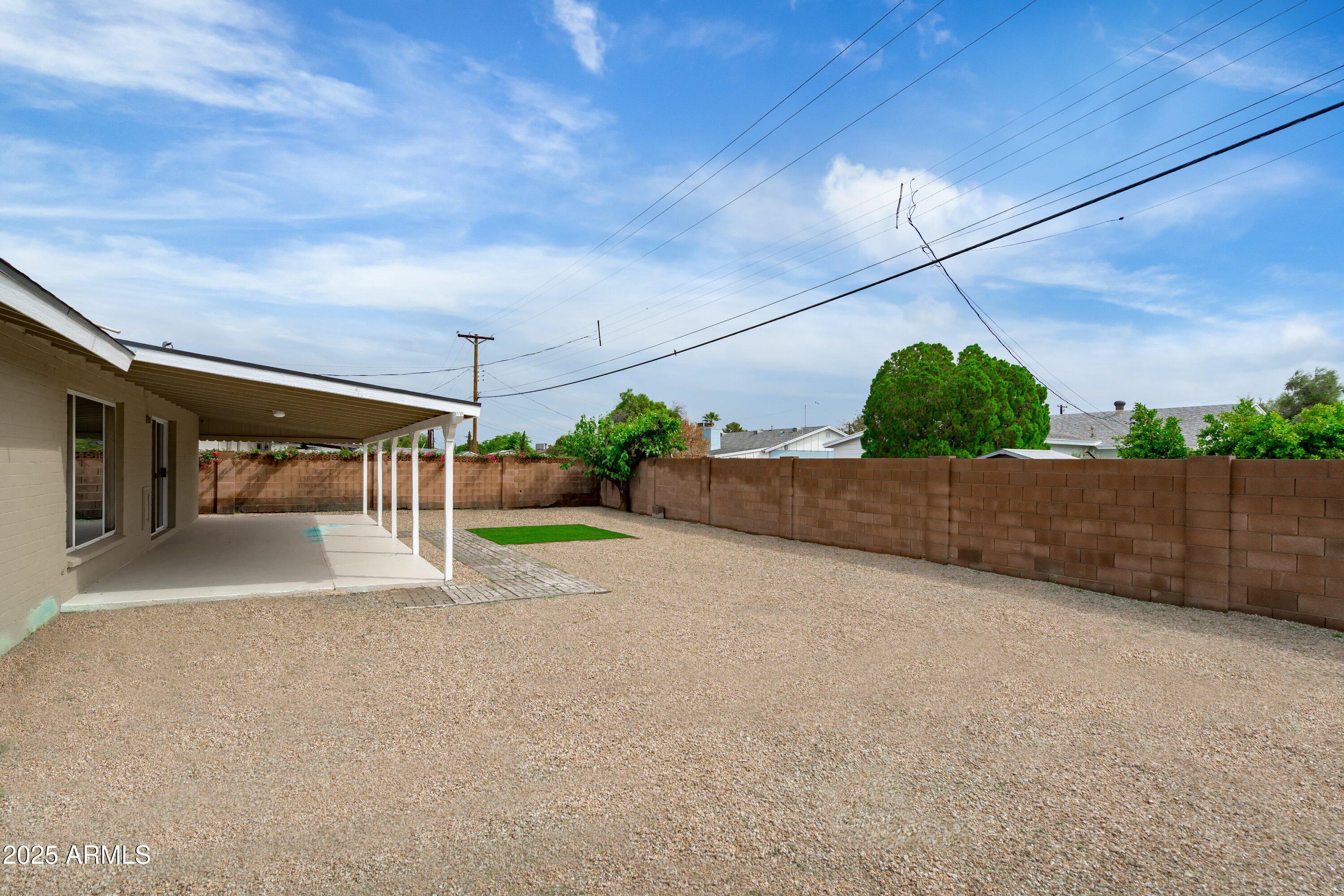 8257 E CYPRESS Street