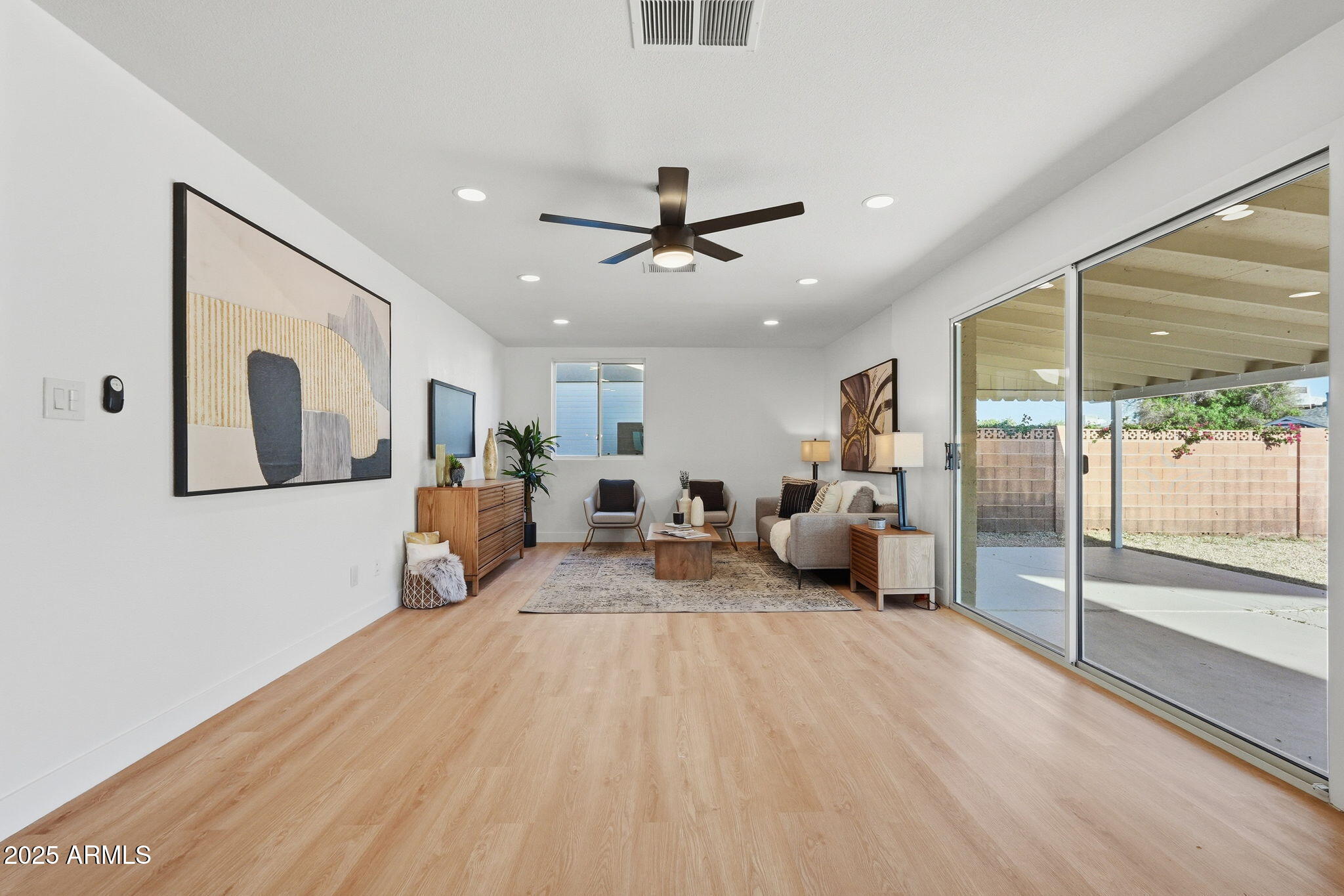 8257 E CYPRESS Street