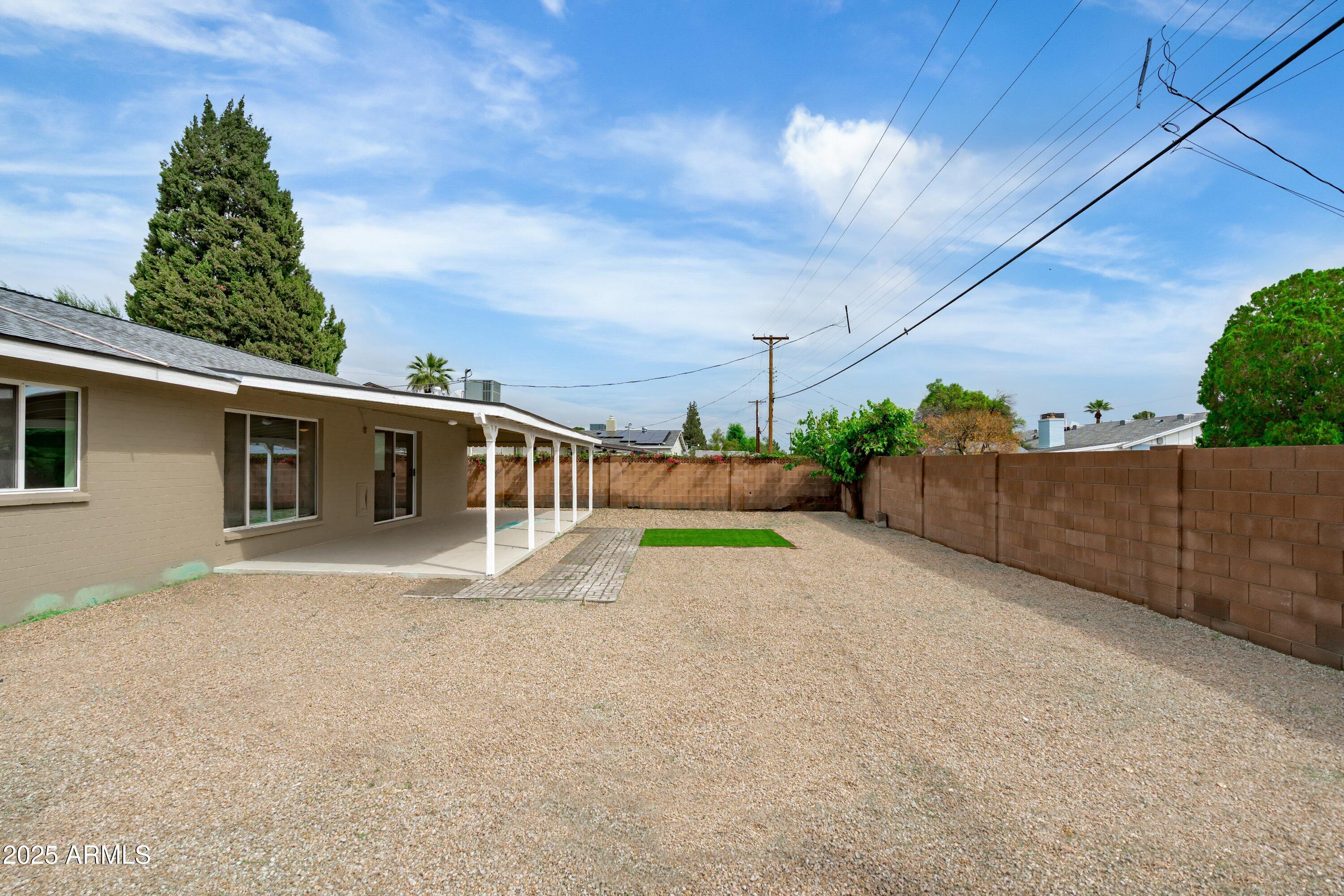 8257 E CYPRESS Street