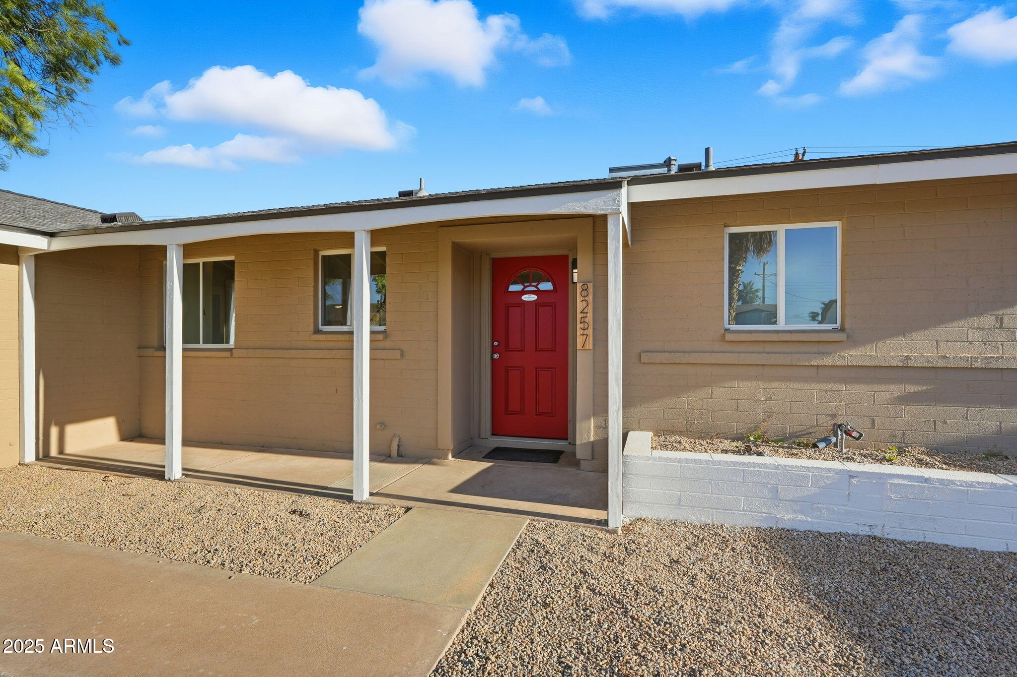 8257 E CYPRESS Street