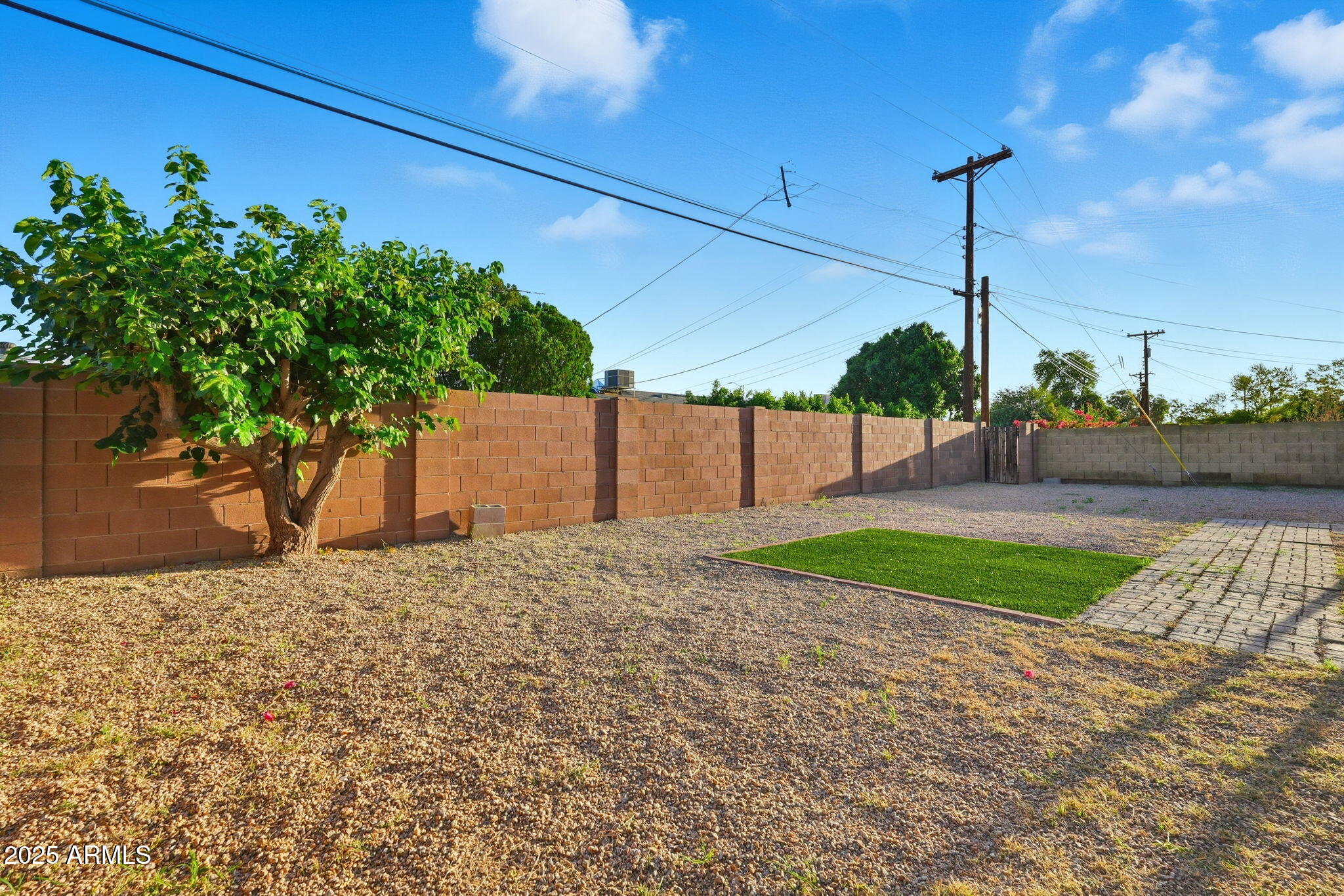 8257 E CYPRESS Street