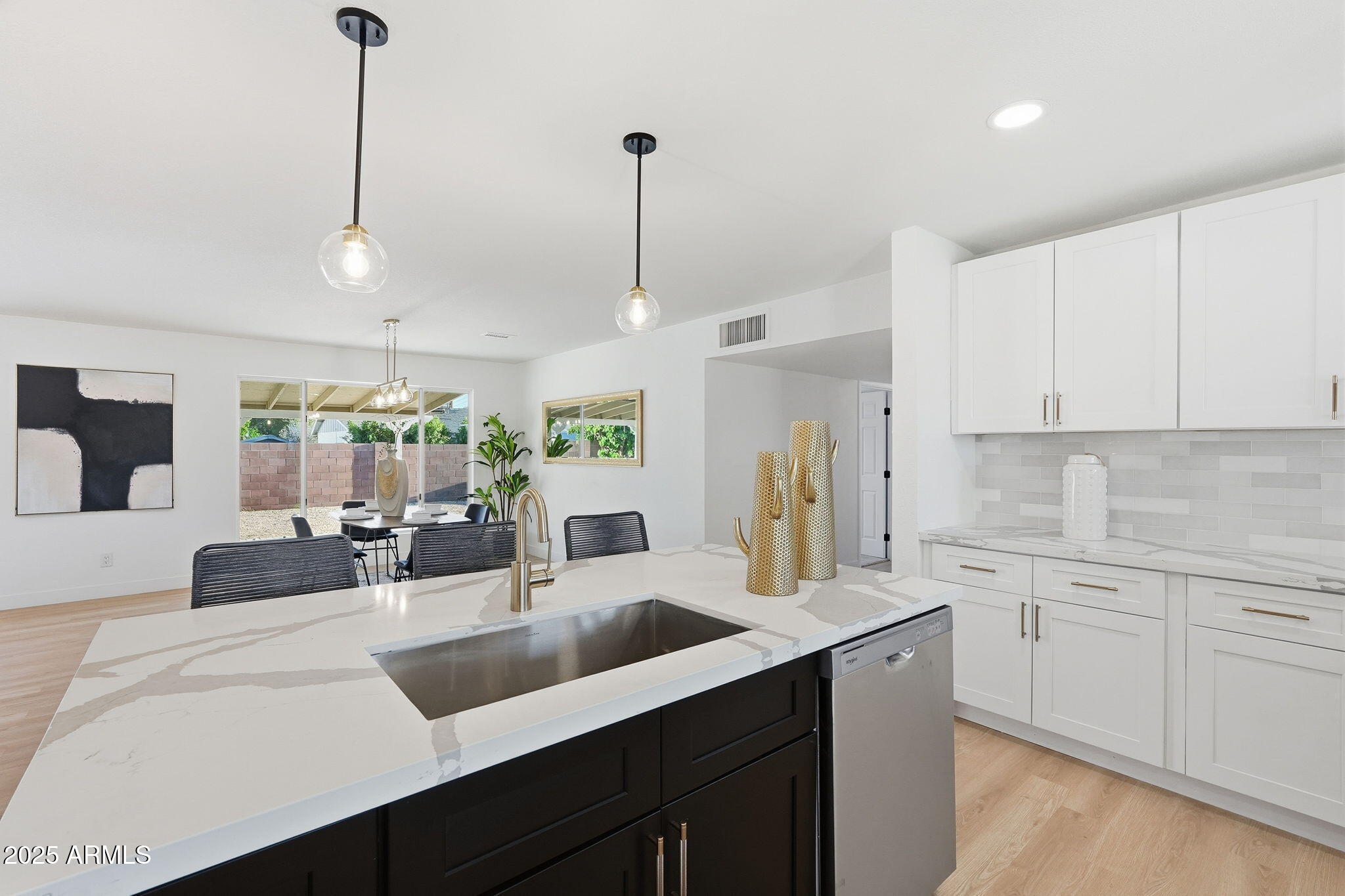 8257 E CYPRESS Street