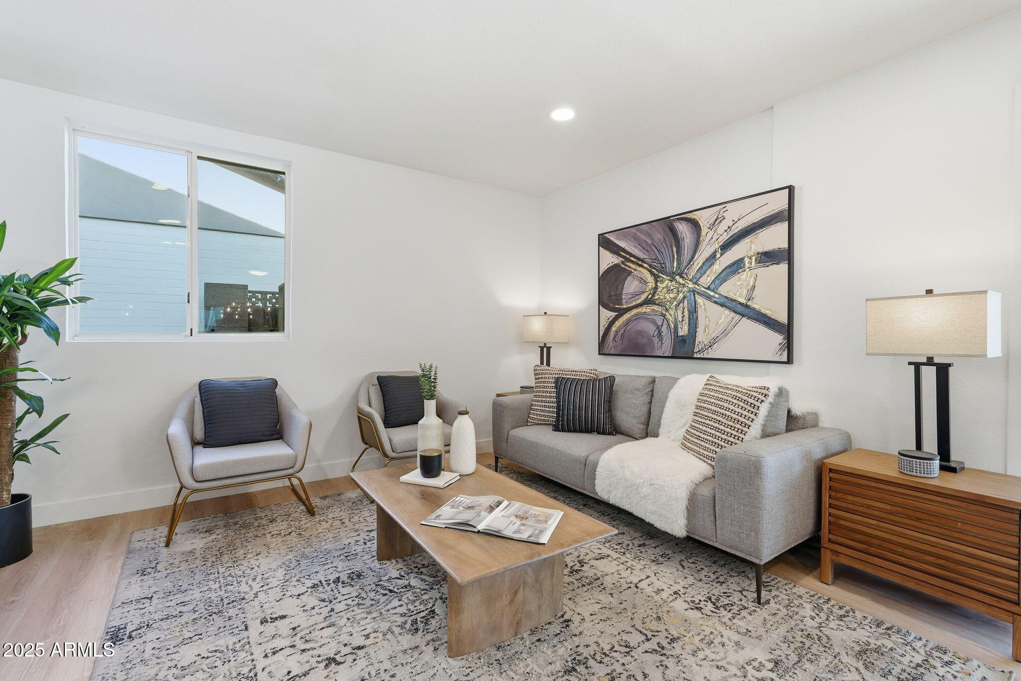 8257 E CYPRESS Street