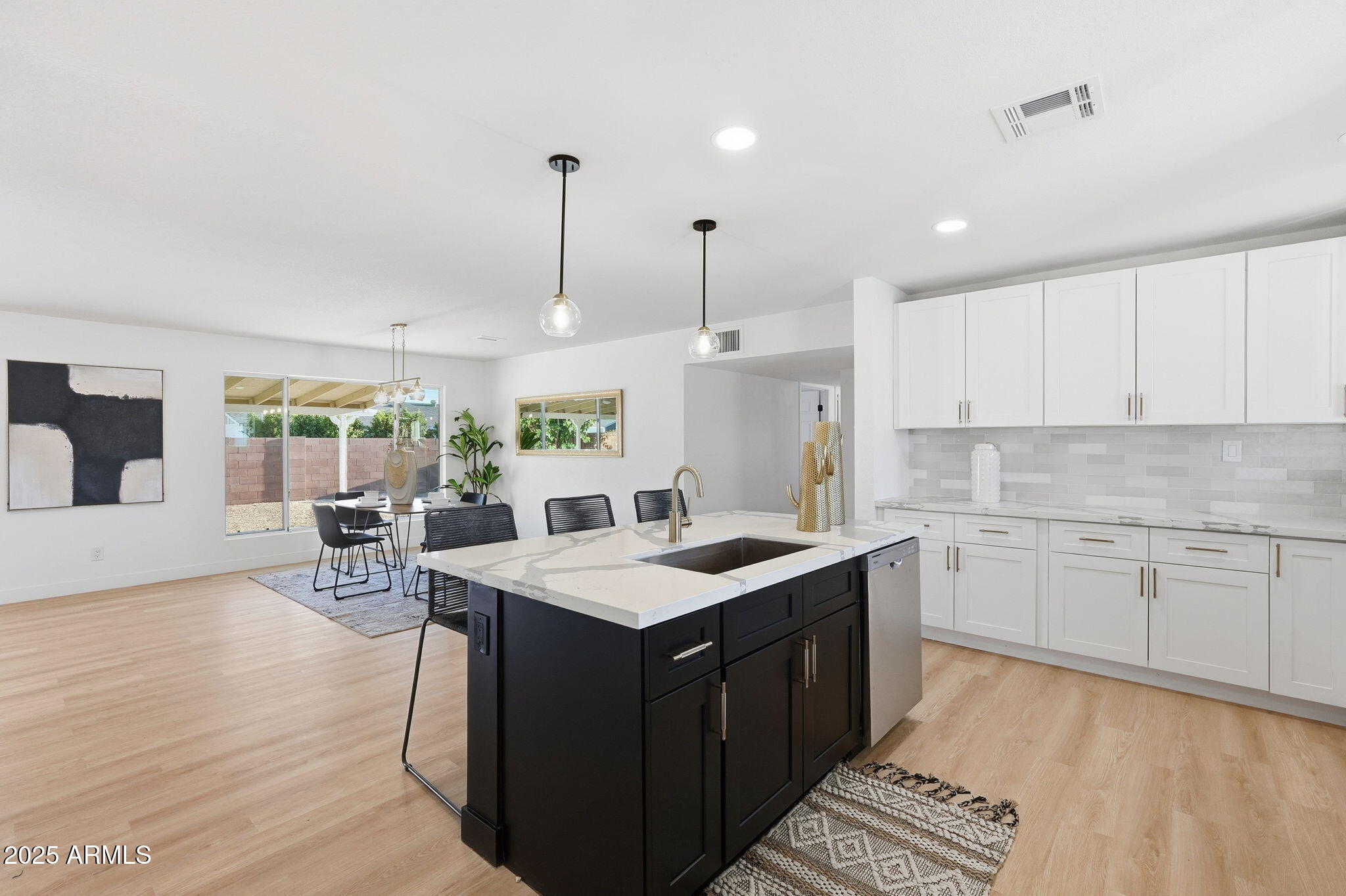 8257 E CYPRESS Street