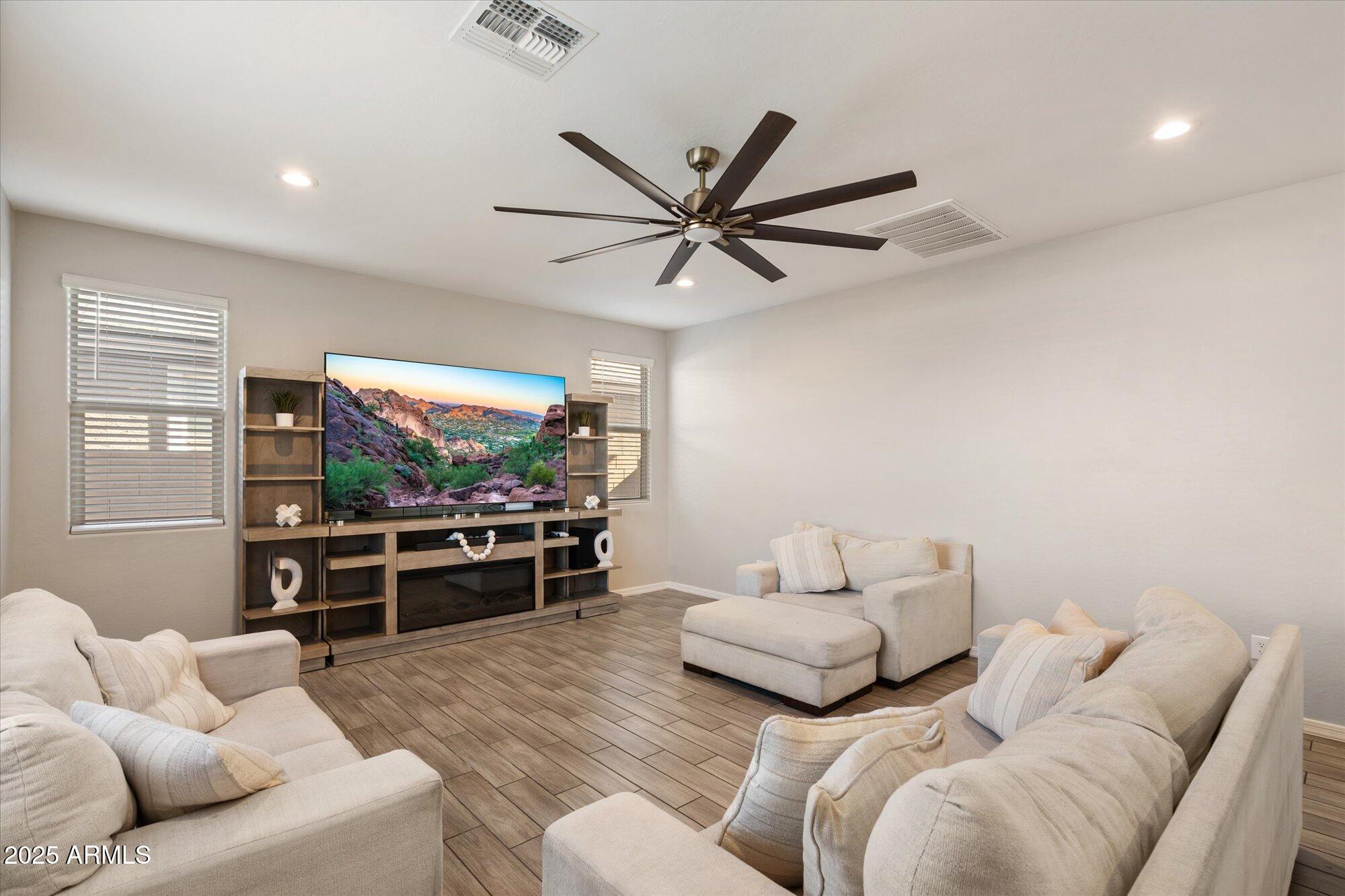 11016 W HARRISON Street