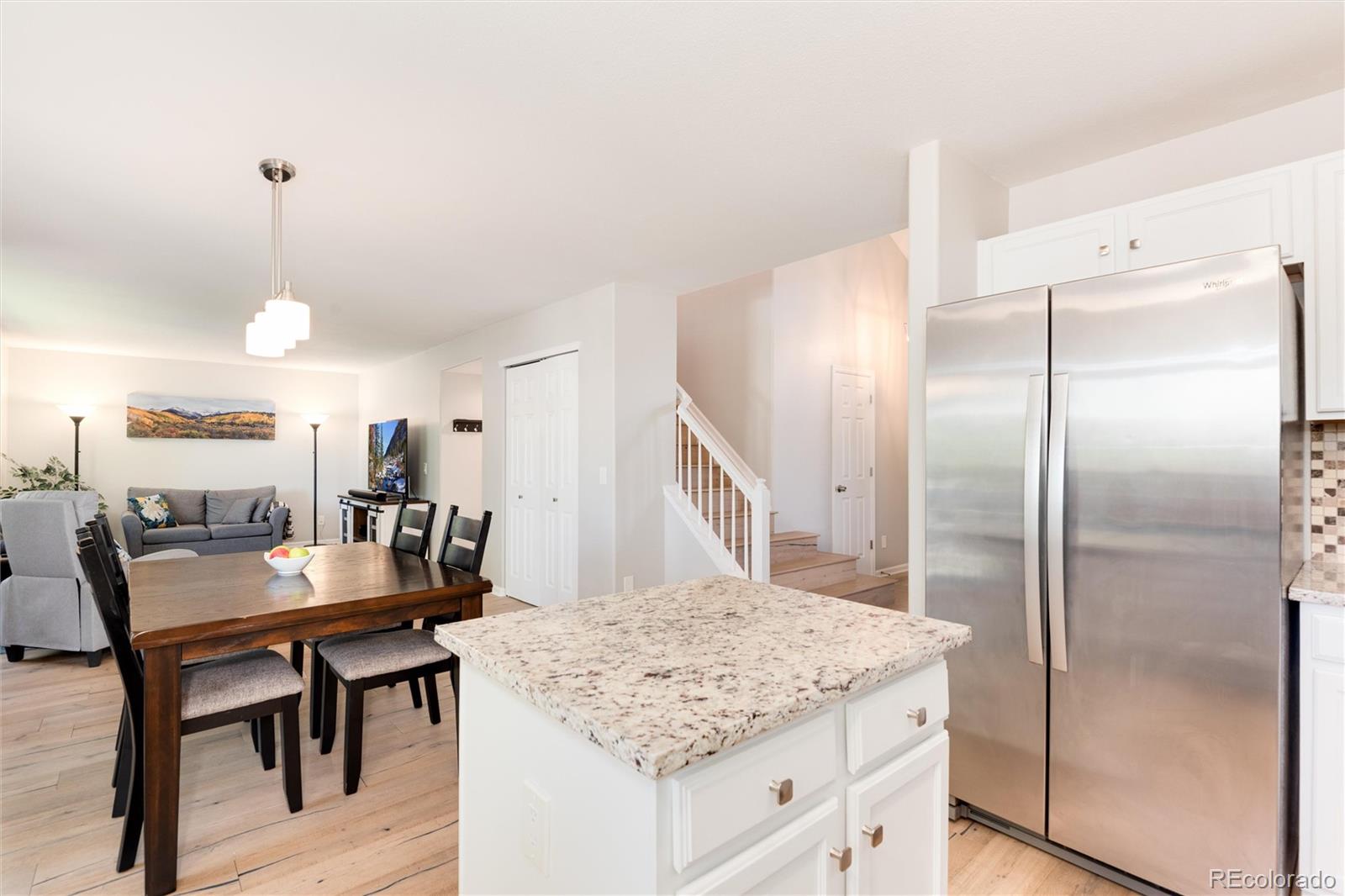 9486 High Cliffe Street