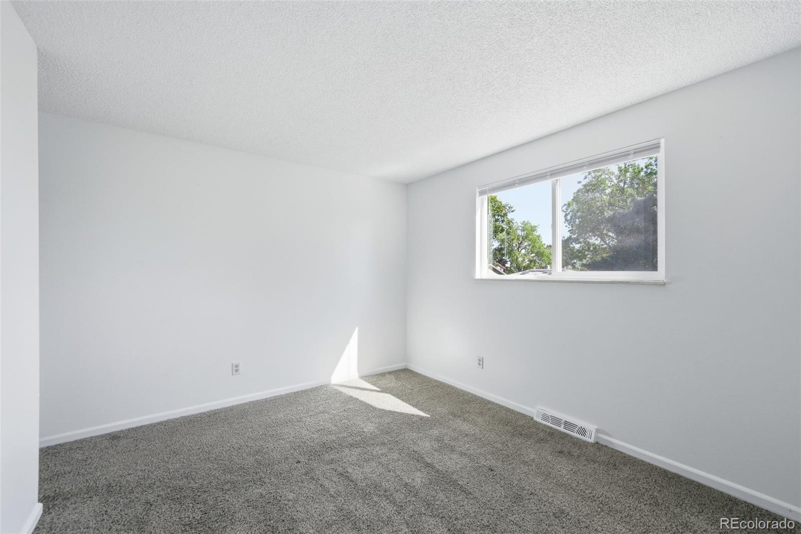 448 Neptune Court
