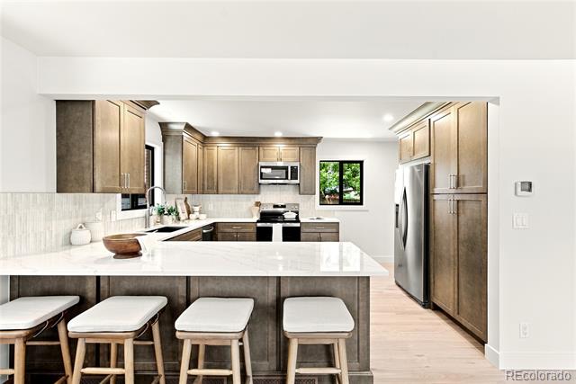 7265 S Lincoln Way