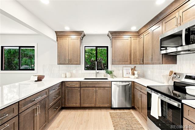 7265 S Lincoln Way