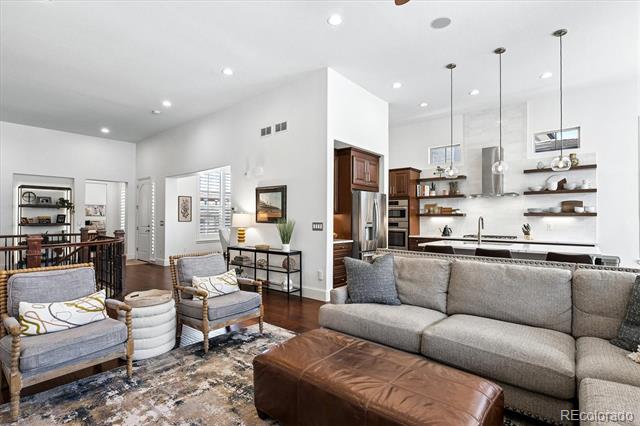 9772 Mirabella Point