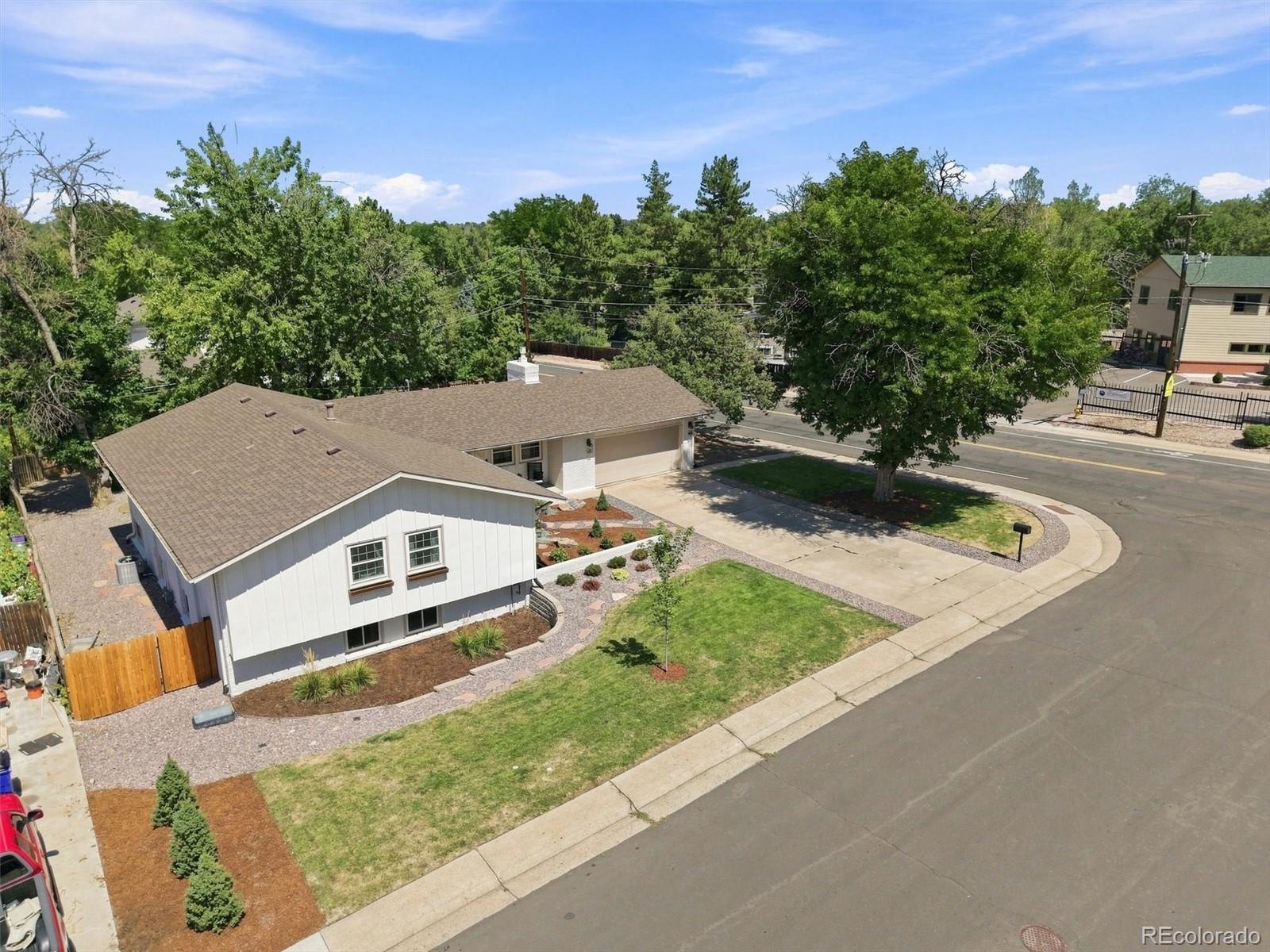 2409 W Quinn Avenue