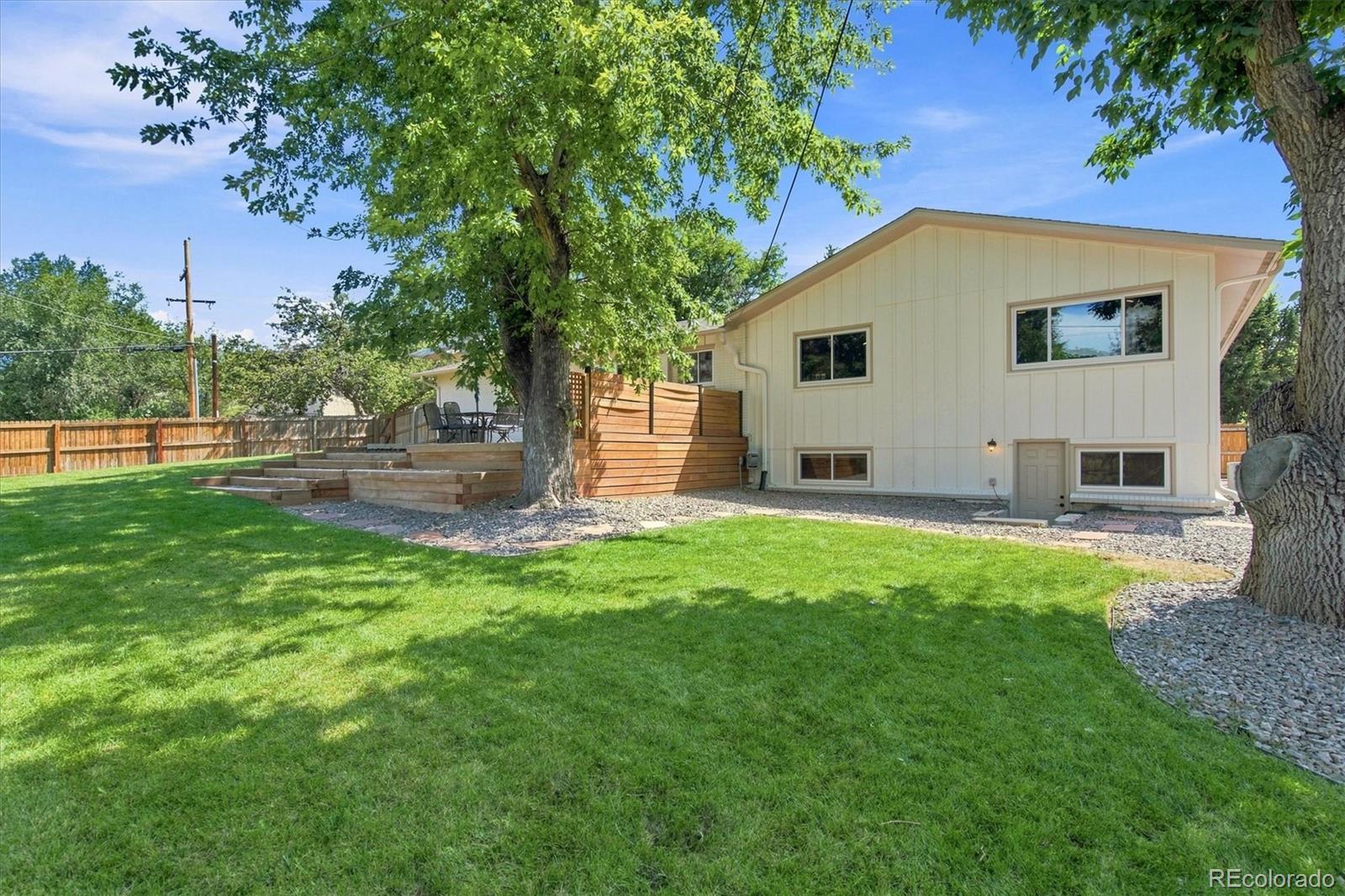 2409 W Quinn Avenue