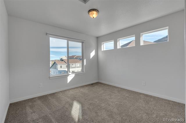 1852 Blue Oak Court