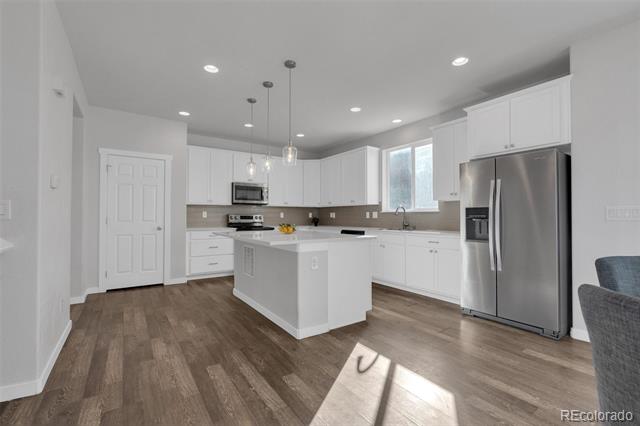 1852 Blue Oak Court