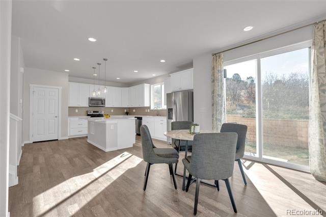 1852 Blue Oak Court