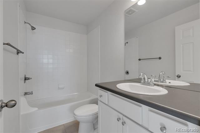 1852 Blue Oak Court