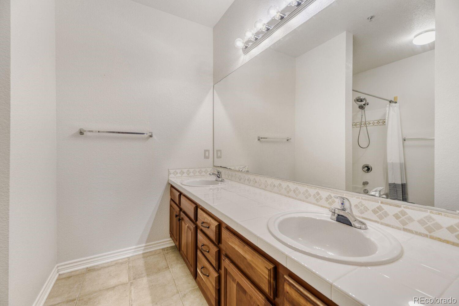18611 Stroh Road Unit: 5108