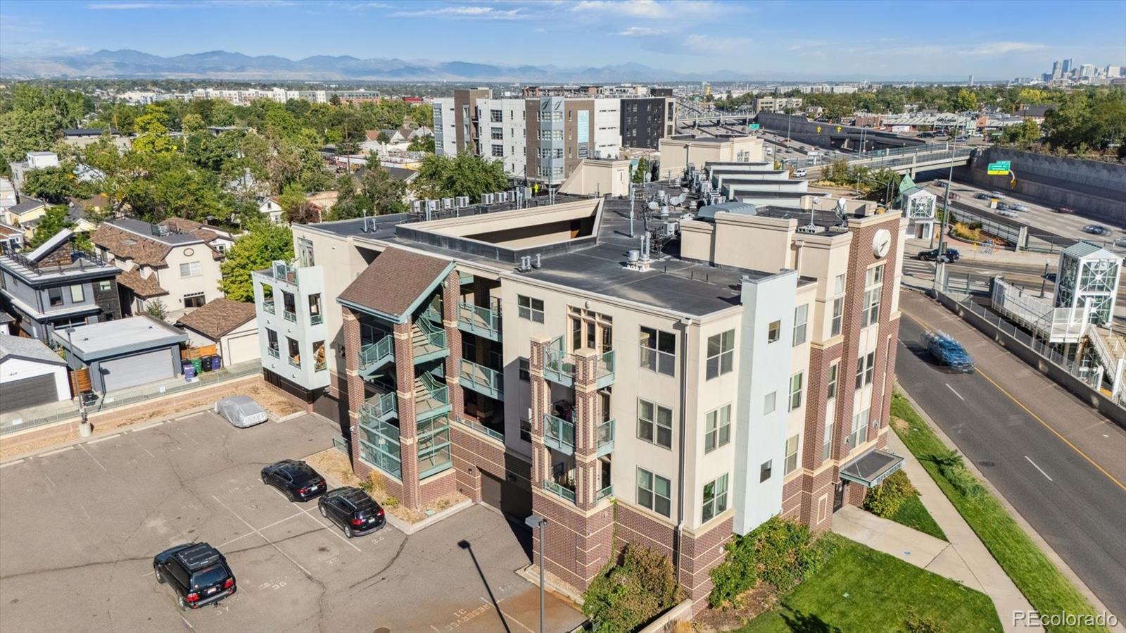 1313 S Clarkson Street Unit: 202