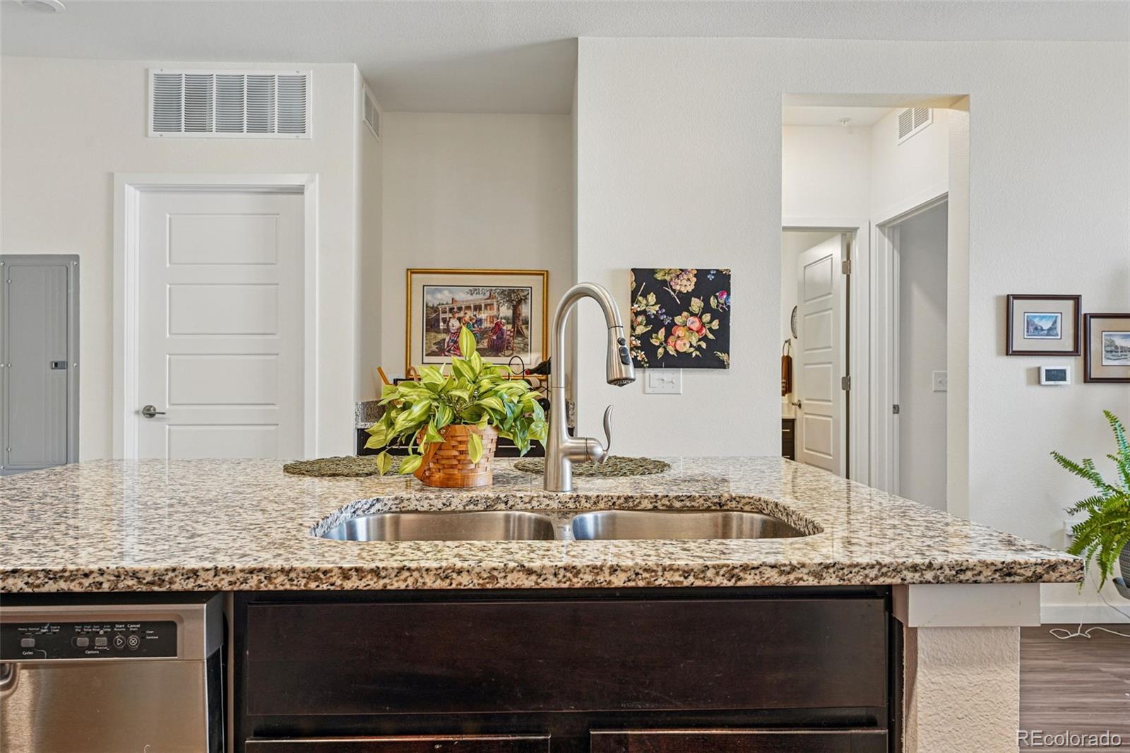 480 E Fremont Place Unit: 308