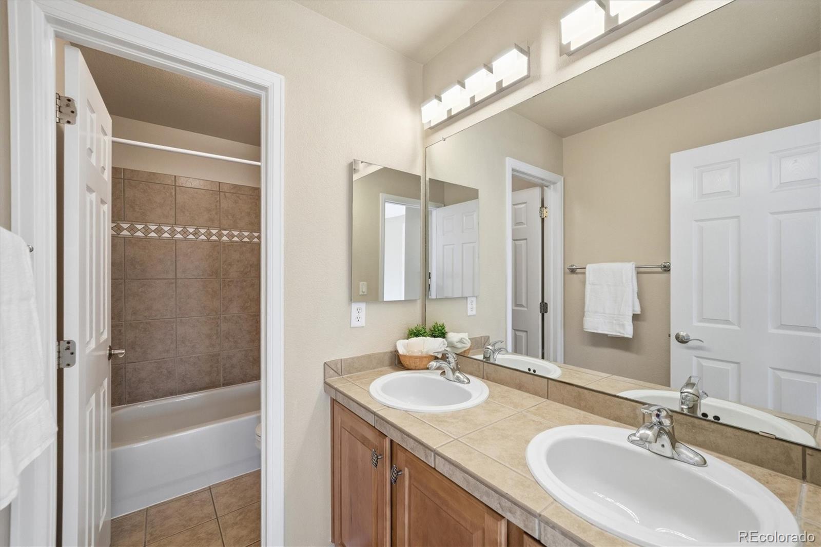 10524 Applebrook Circle