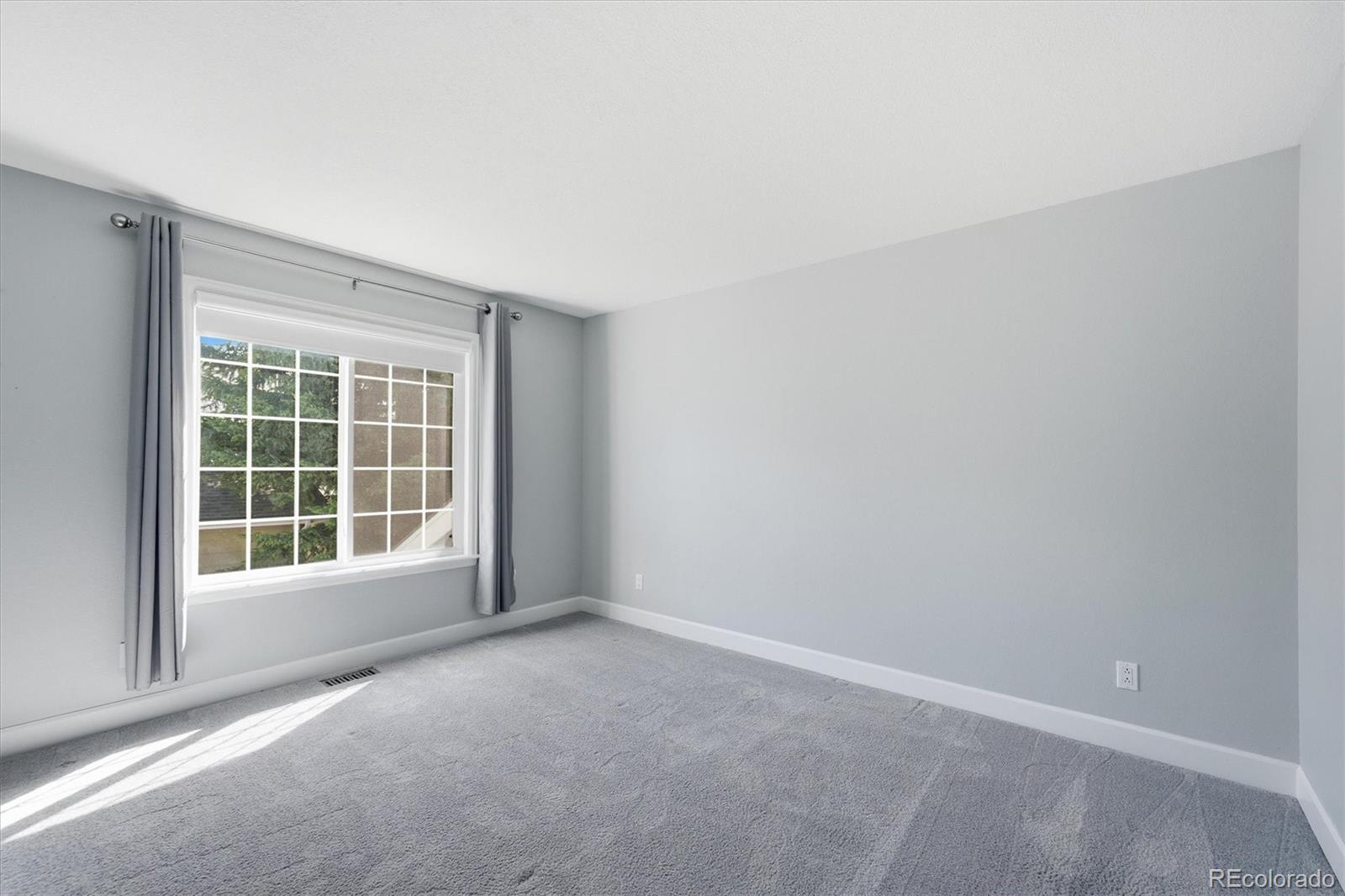 1533 Arrowhead Road