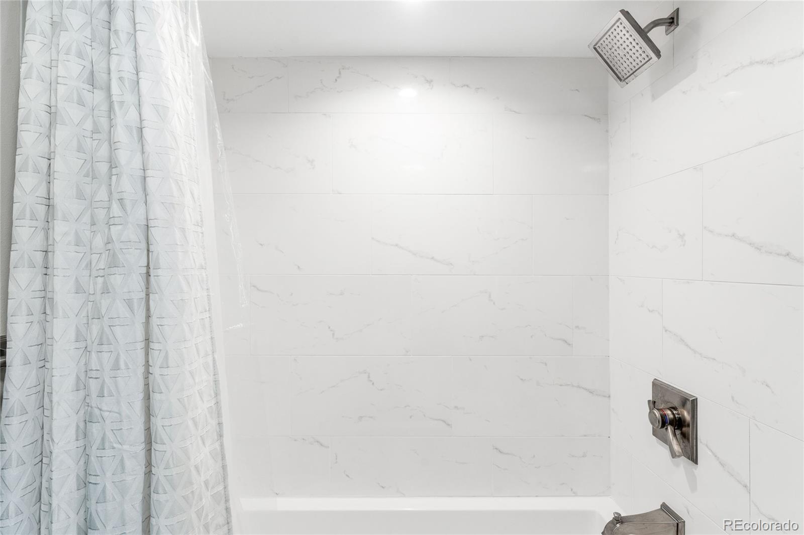 1551 Larimer Street Unit: 1405