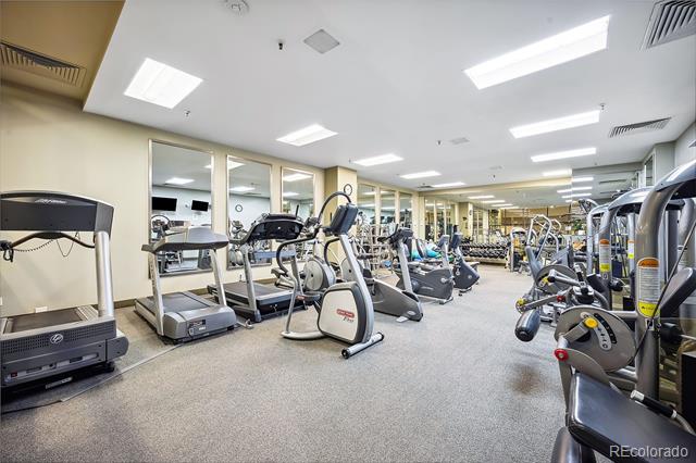 1551 Larimer Street Unit: 1405
