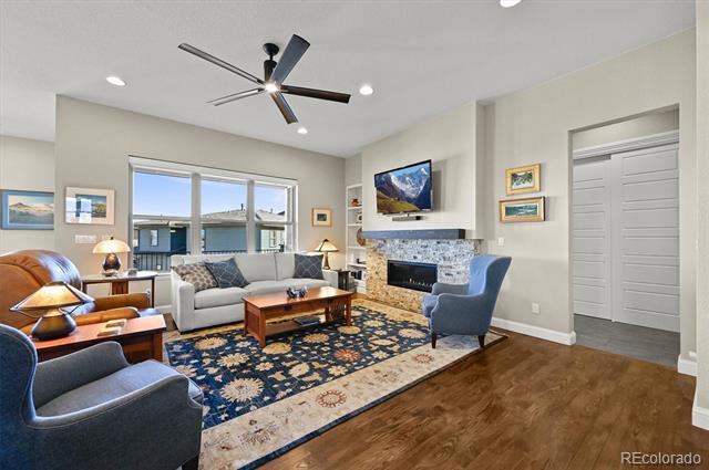 493 Meadowleaf Lane