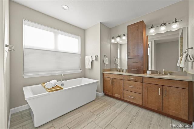 493 Meadowleaf Lane