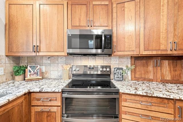 6356 S Glencoe Court