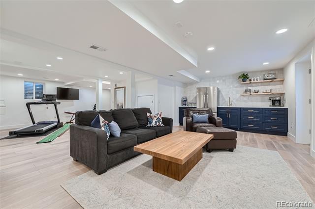 5468 S Iola Way