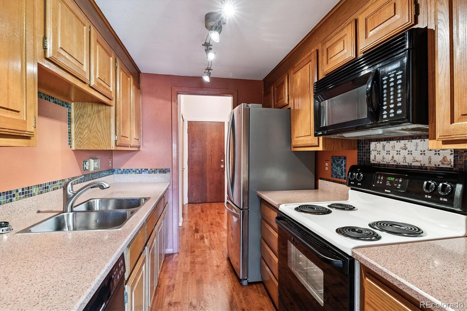 534 E 7th Avenue Unit: 307