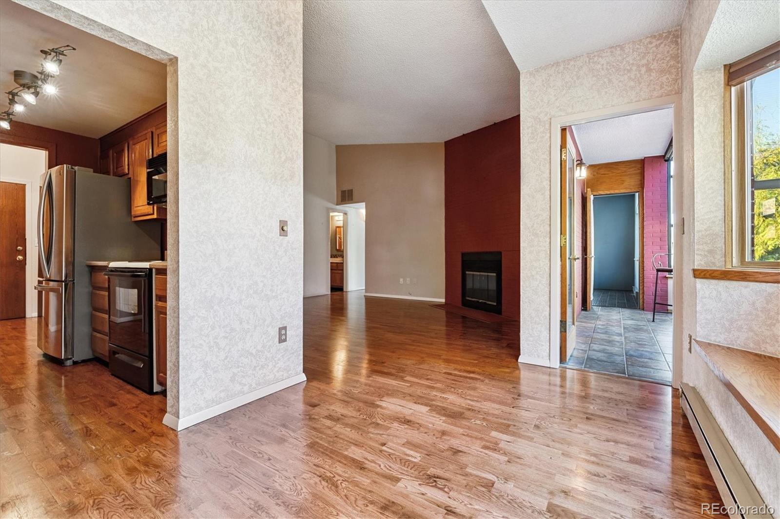 534 E 7th Avenue Unit: 307