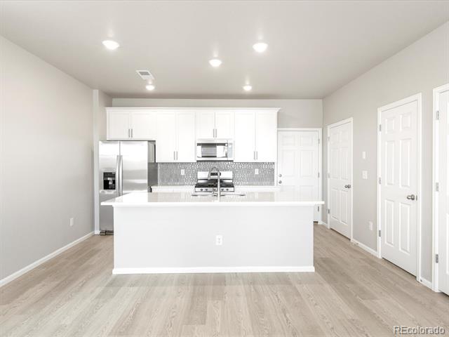 22341 E 7th Place