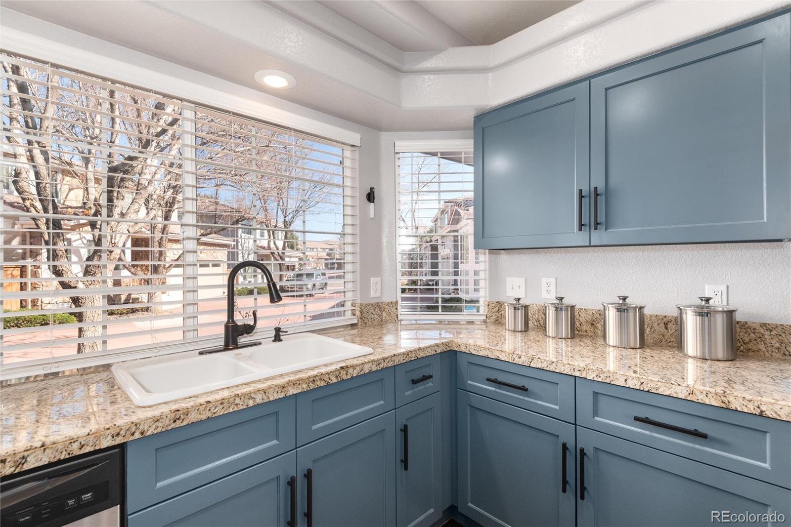 1494 Braewood Avenue