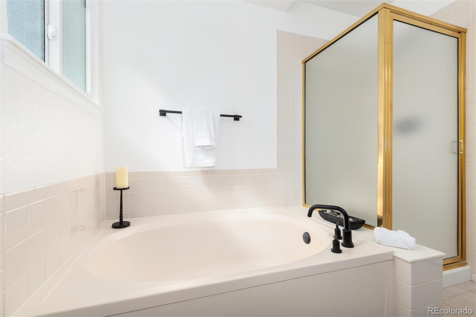 1494 Braewood Avenue