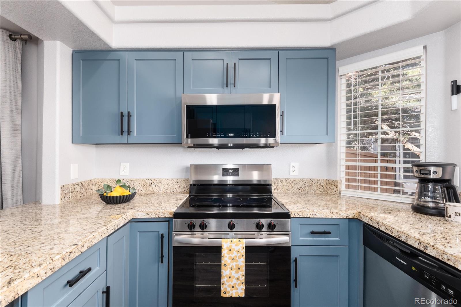 1494 Braewood Avenue