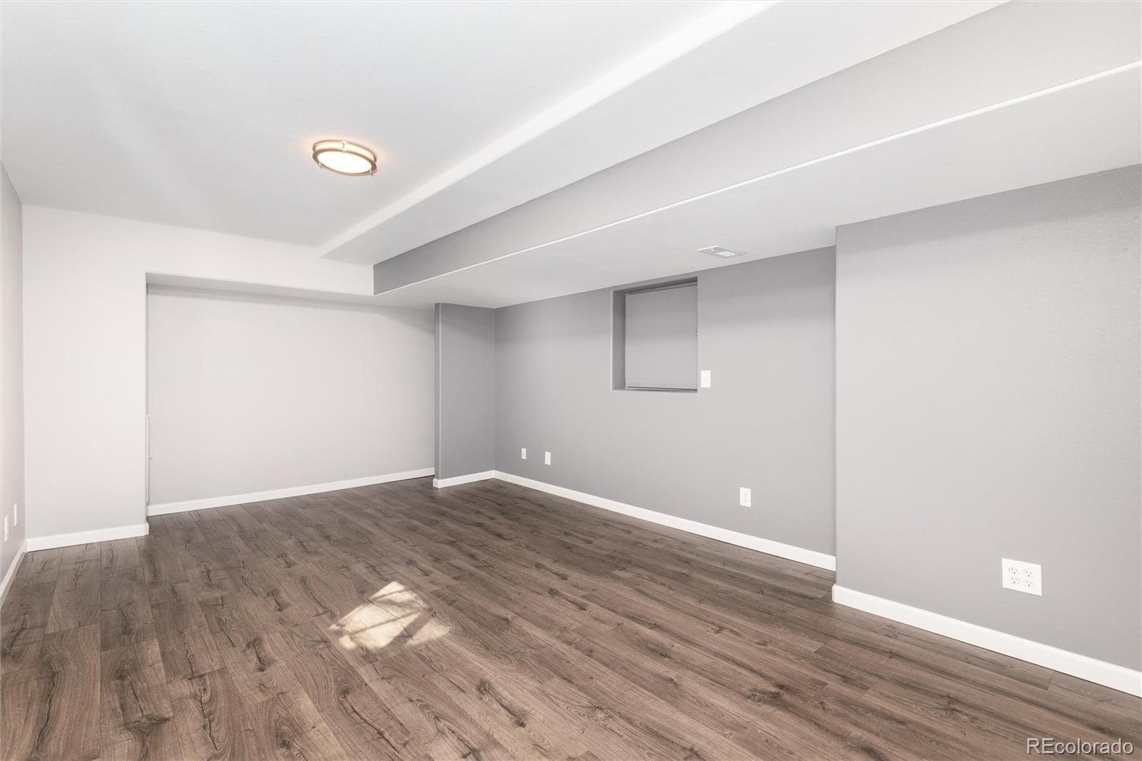 1494 Braewood Avenue